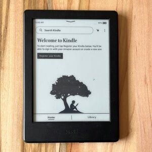 Amazon Kindle Black E-Reader (8th Generation)